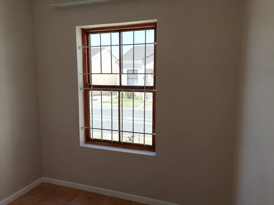 2 Bedroom Property for Sale in Guldenland Western Cape